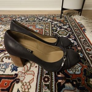 Ecco Black Pump NWOT